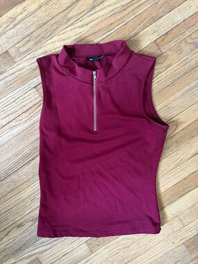 all in motion Sleeveless Half-Zip Mock Neck Top in Wine